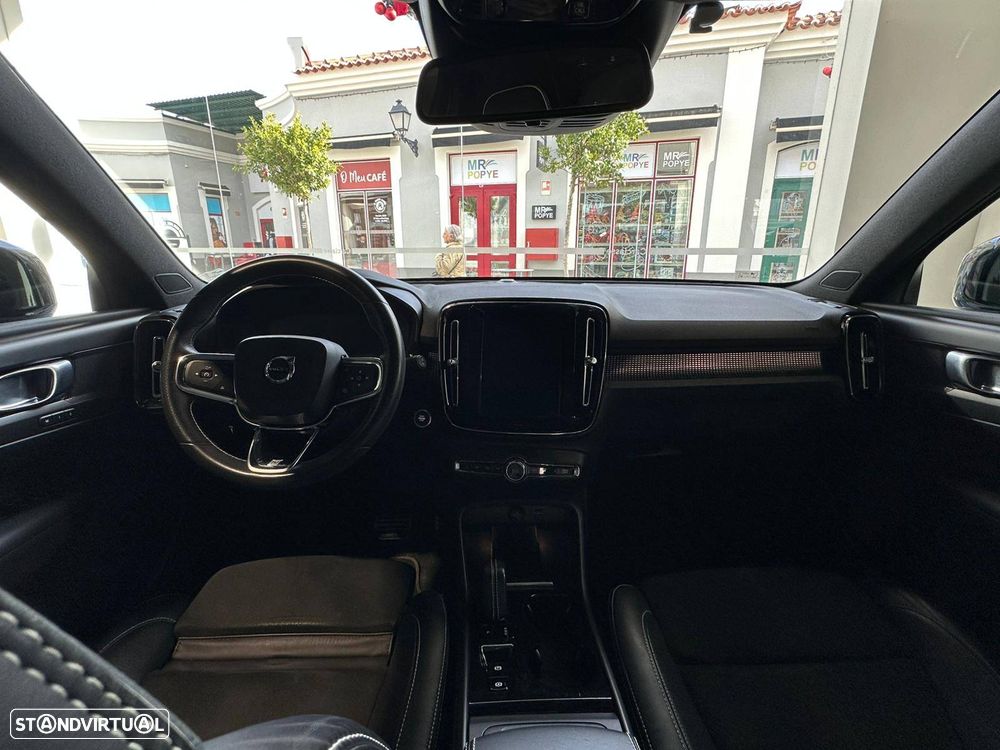 Volvo XC 40 2.0 T4 R-Design - 3