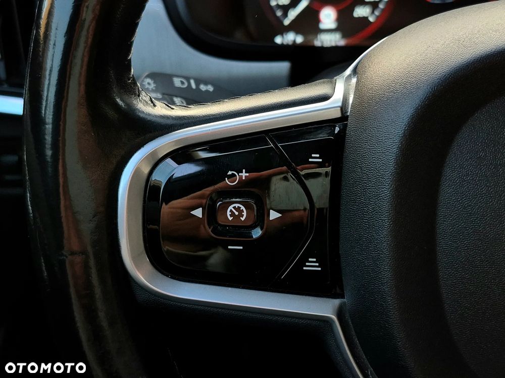 Volvo V90 D3 Geartronic Momentum - 22