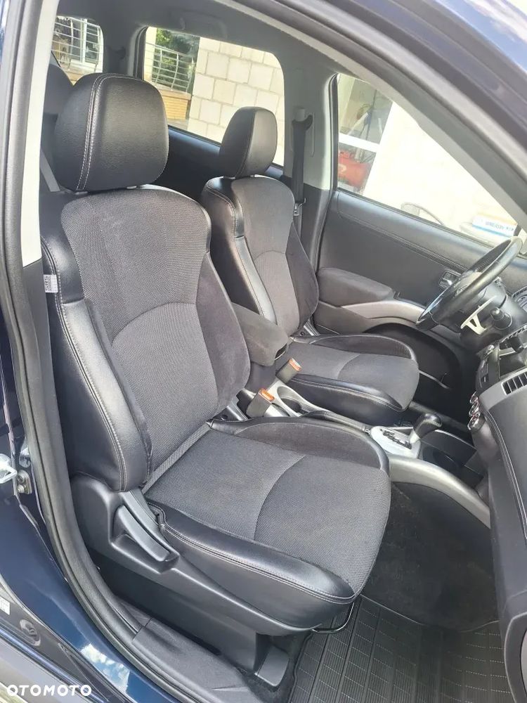 Mitsubishi Outlander 2.0 2WD CVT Invite - 9