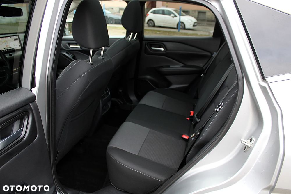 Nissan Qashqai 1.3 DIG-T N-Connecta - 19