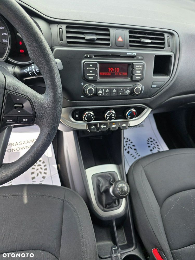 Kia Rio 1.2 Edition 7 - 17
