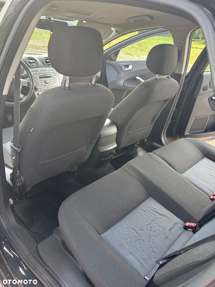Ford Mondeo 1.8 TDCi Ambiente - 15