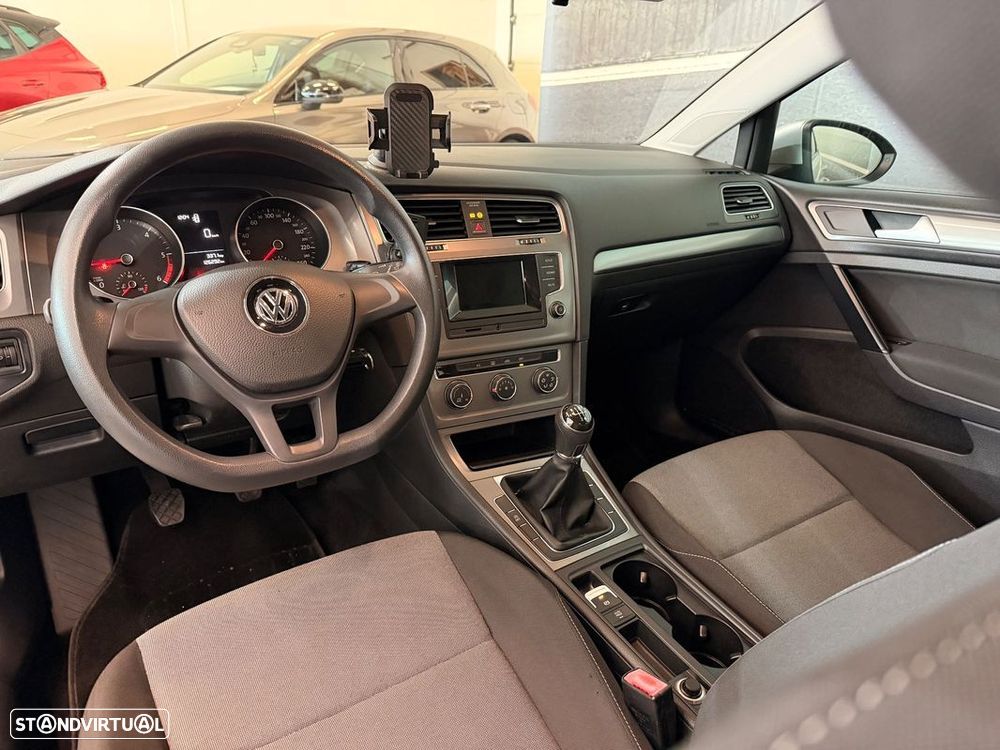 VW Golf 1.6 TDI Confortline - 7