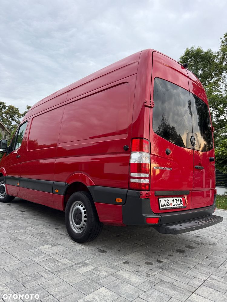 Mercedes-Benz Sprinter - 13