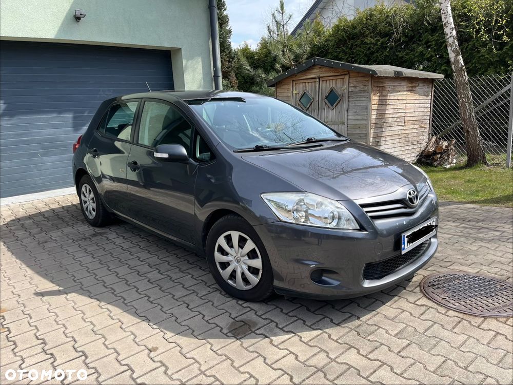 Toyota Auris 1.4 D-4D Terra EU5 - 5