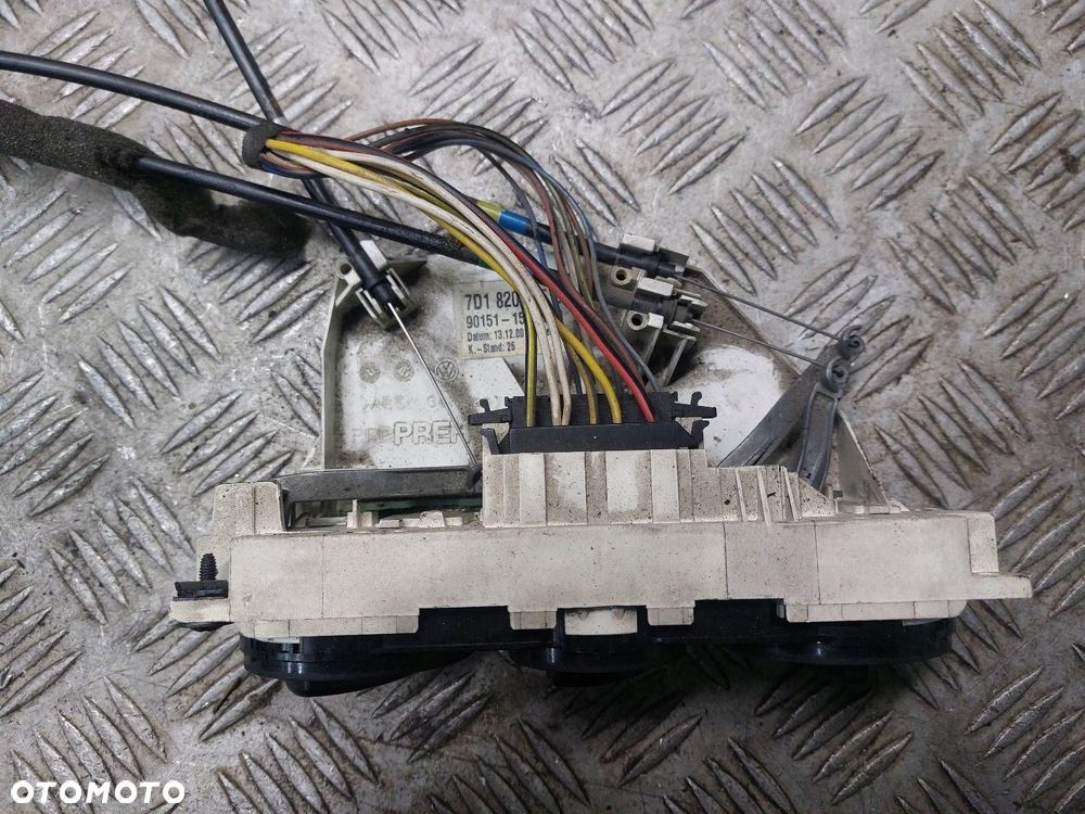 PANEL NAWIEWU + LINKI VOLKSWAGEN TRANSPORTER T4 LIFT 7D1820045E - 3