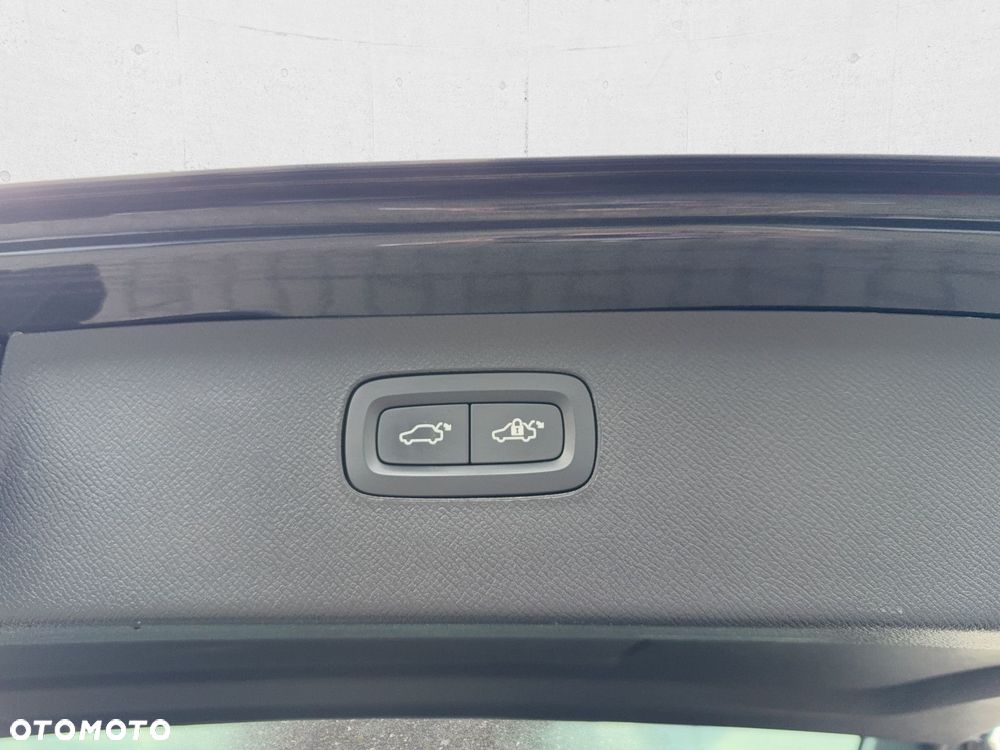Volvo XC 90 - 17