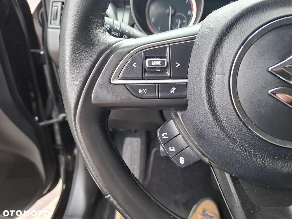 Suzuki Swift 1.2 Dualjet Hybrid Allgrip Comfort - 19