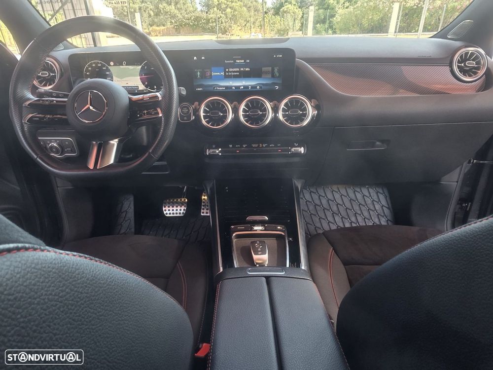 Mercedes-Benz GLA 200 d AMG Line - 13