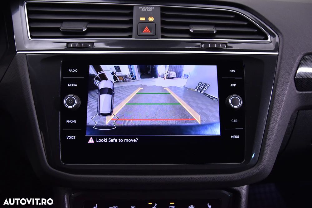 Volkswagen Tiguan - 20