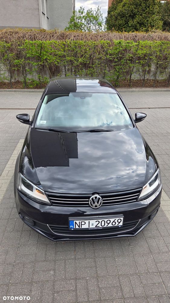 Volkswagen Jetta - 14
