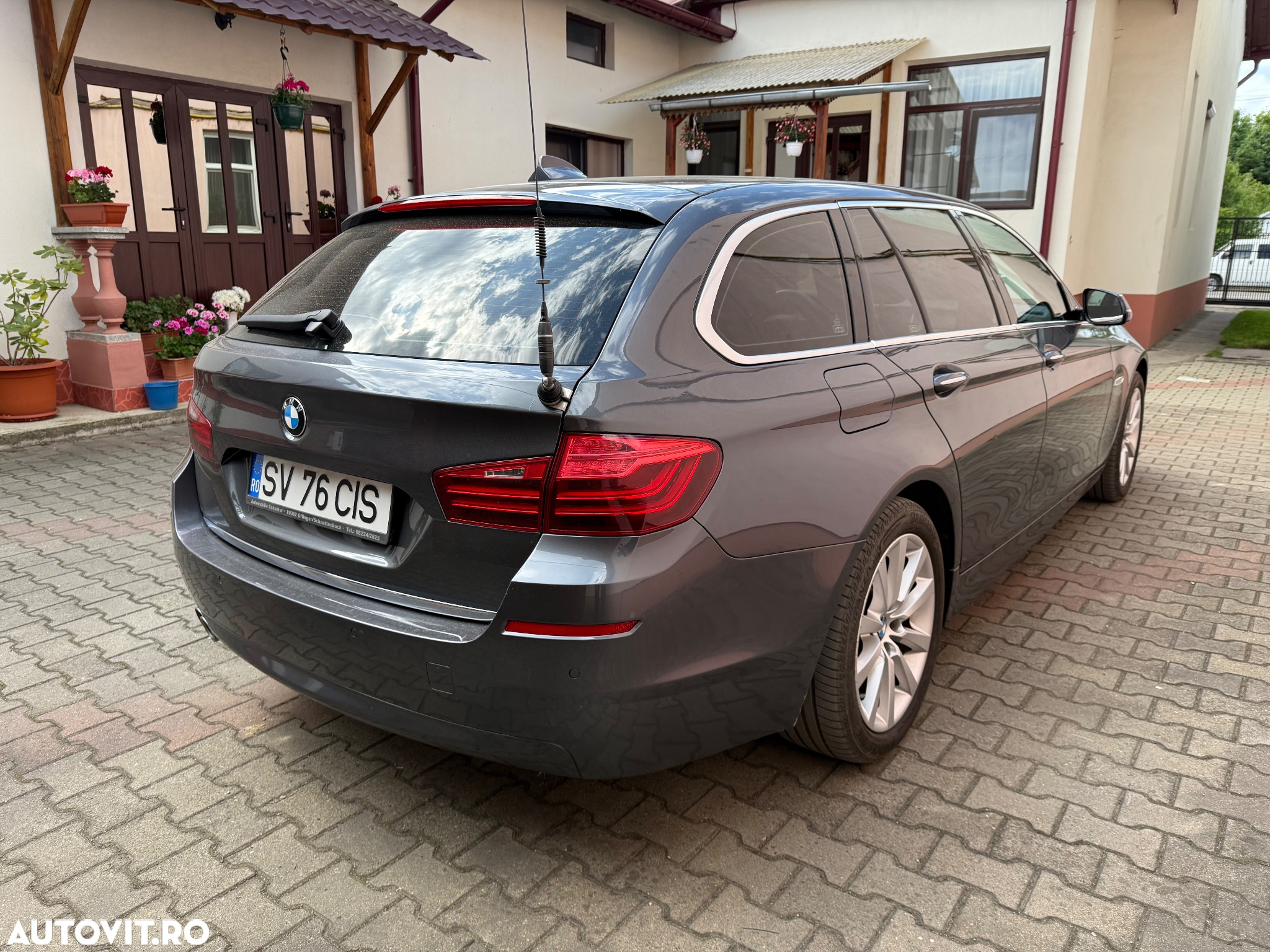 BMW Seria 5 520d xDrive AT - 4