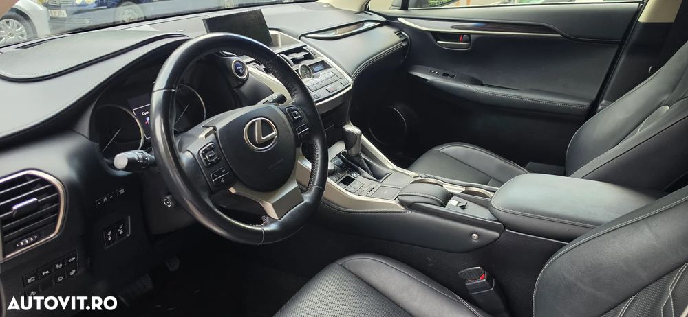 Lexus Seria NX 300h - 6