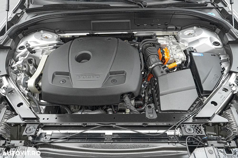 Volvo XC 60 Recharge T6 Twin Engine eAWD Inscription Expression - 28