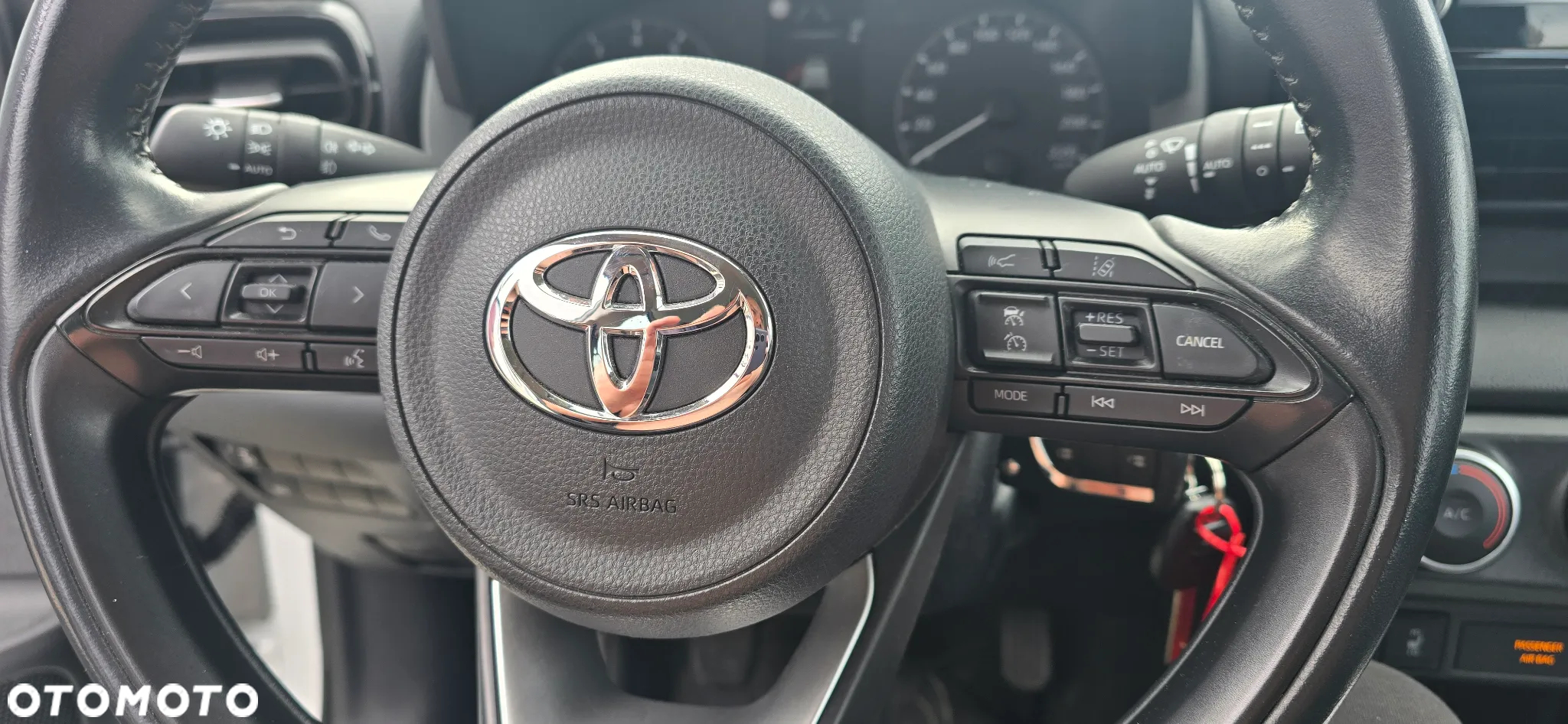 Toyota Yaris 1.5 Active - 10