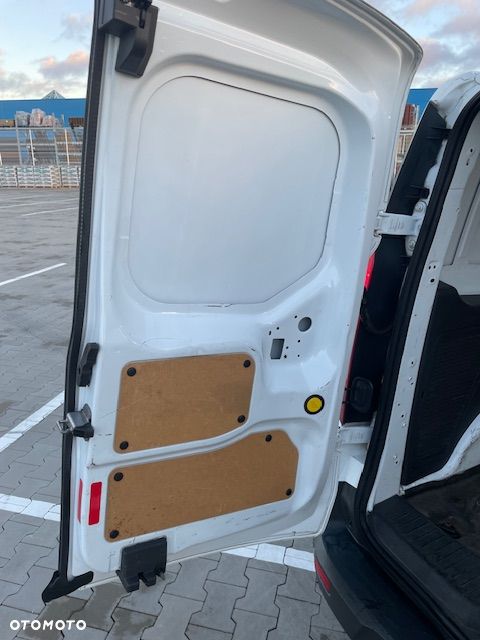 Ford Transit Connect - 13