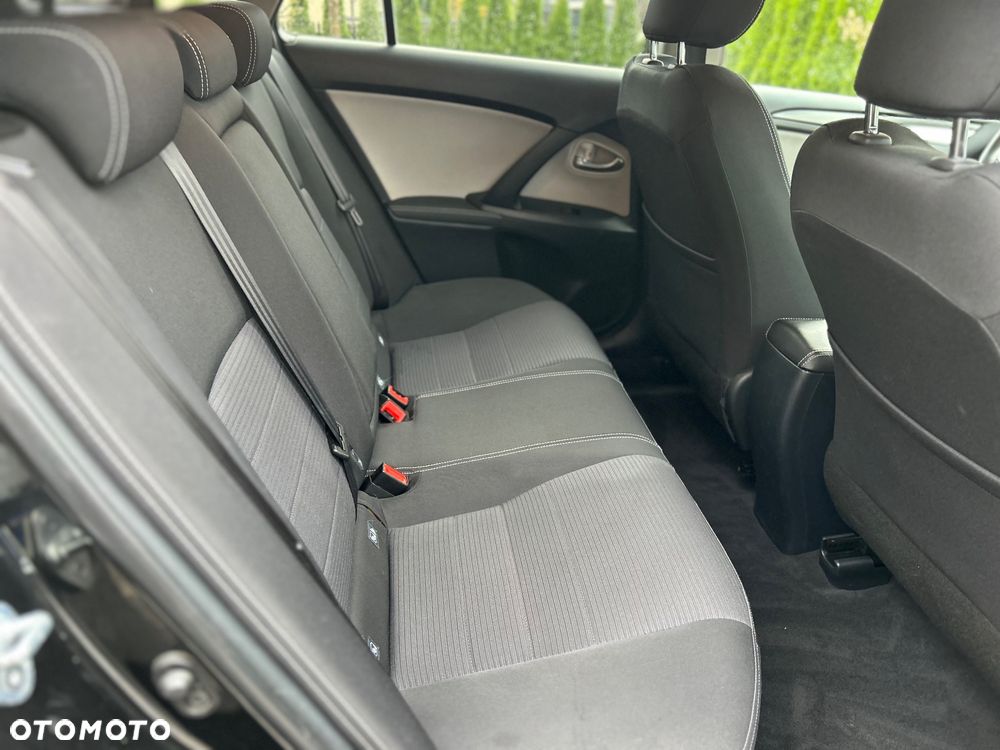 Toyota Avensis Touring Sports 2.0 D-4D Edition-S - 31