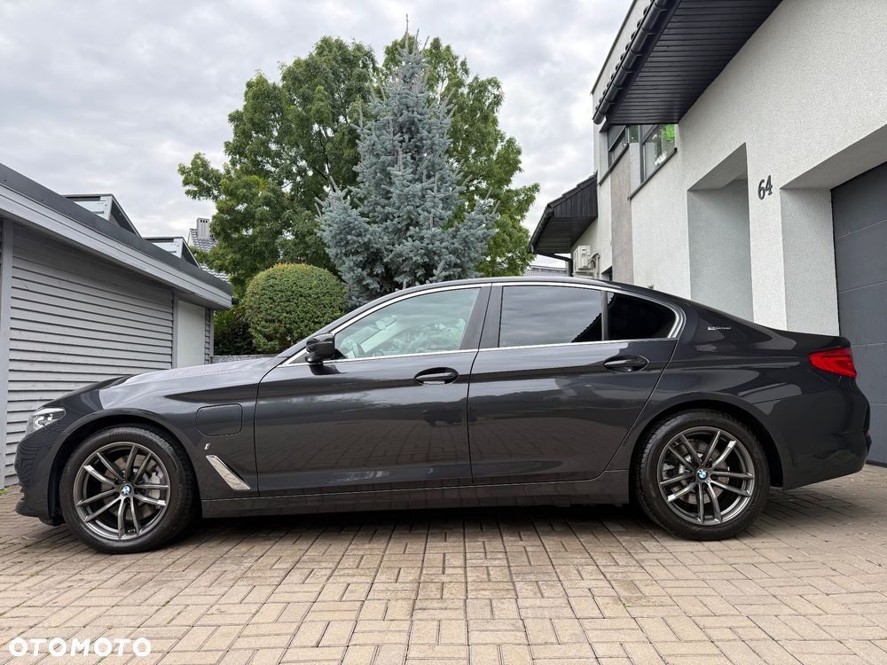 BMW Seria 5 530e iPerformance Sport Line sport - 8