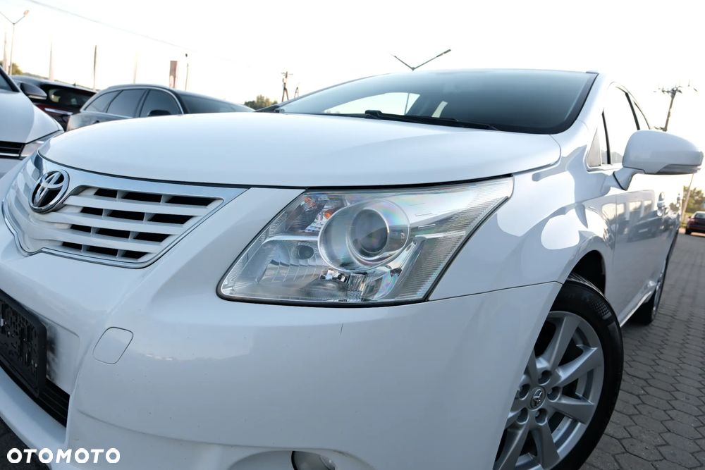 Toyota Avensis 1.8 Luna - 5