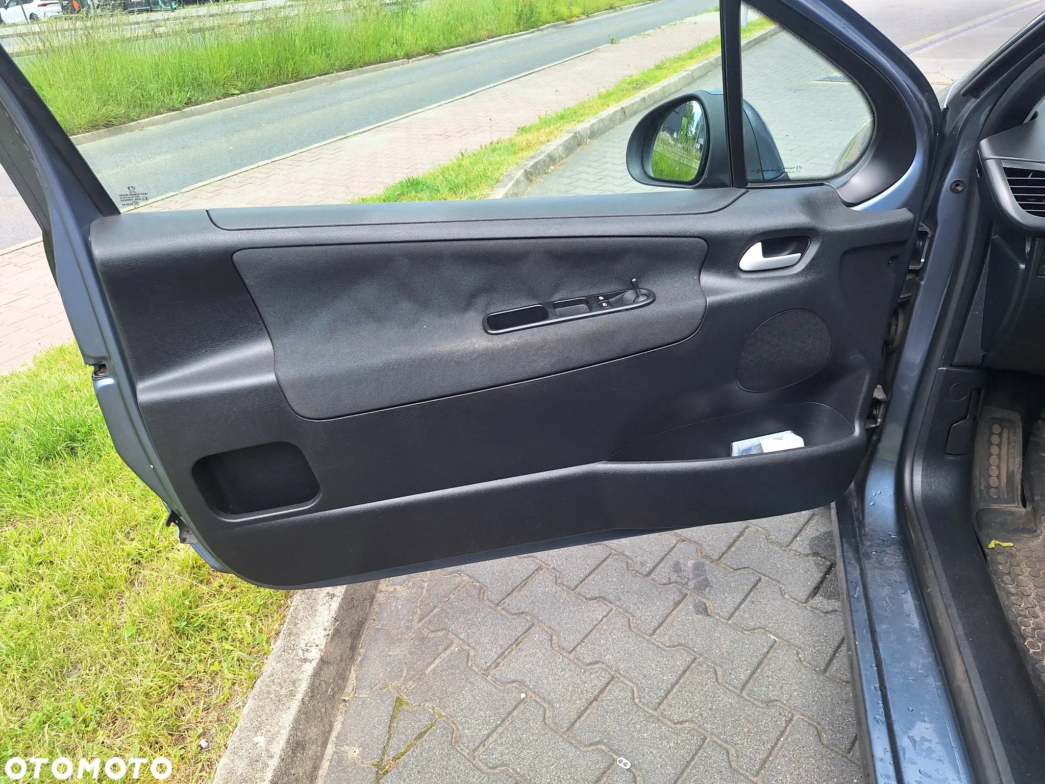 Peugeot 207 1.4 16V Presence - 7