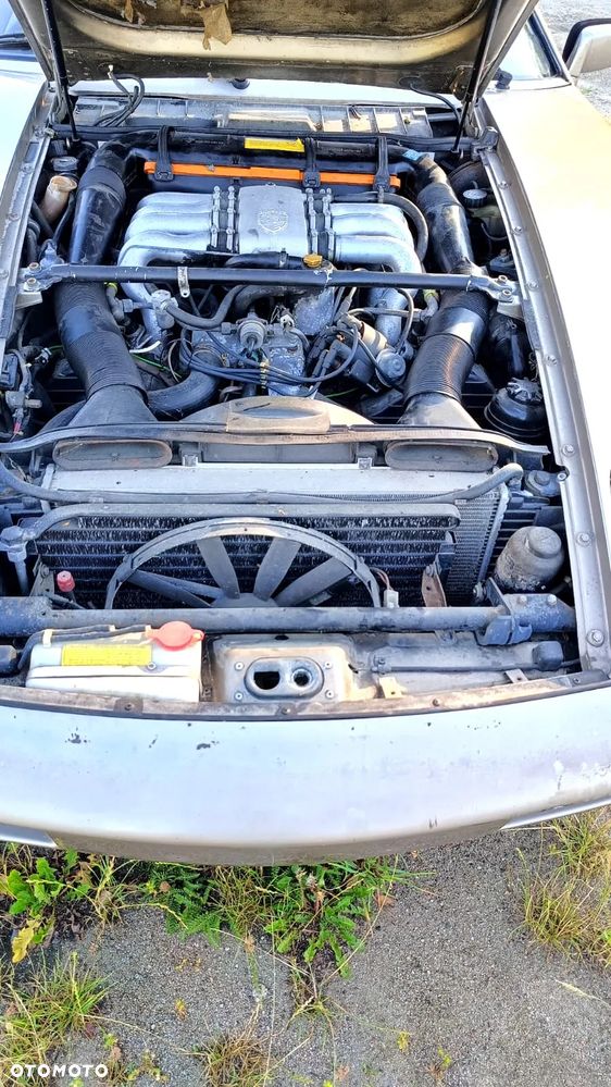Porsche 928 - 28