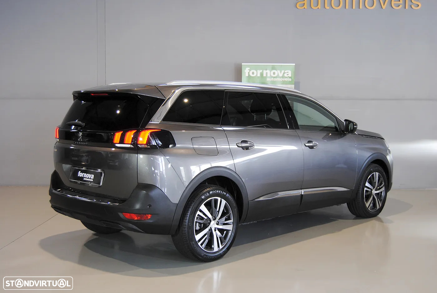 Peugeot 5008 1.5 BlueHDi Allure Pack EAT8 - 7