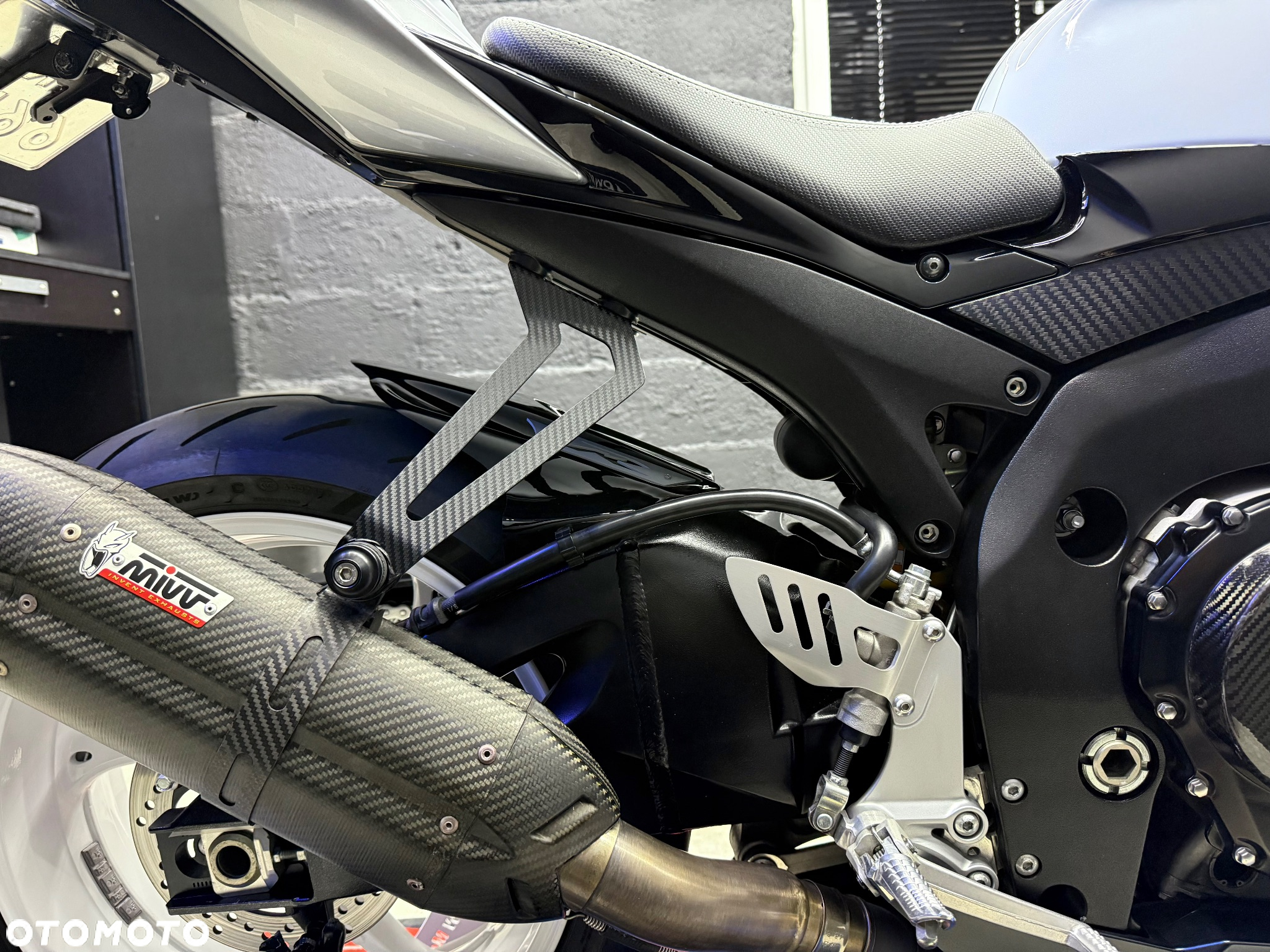 Suzuki GSX-R - 23