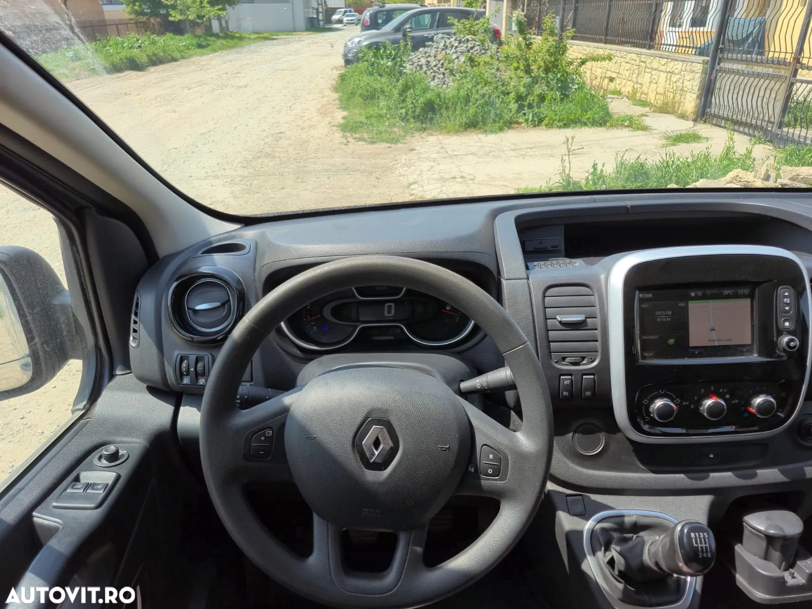 Renault Trafic 2.0 Blue dCi 146 Furgon Cabina Dubla L2H1 Authentique - 6