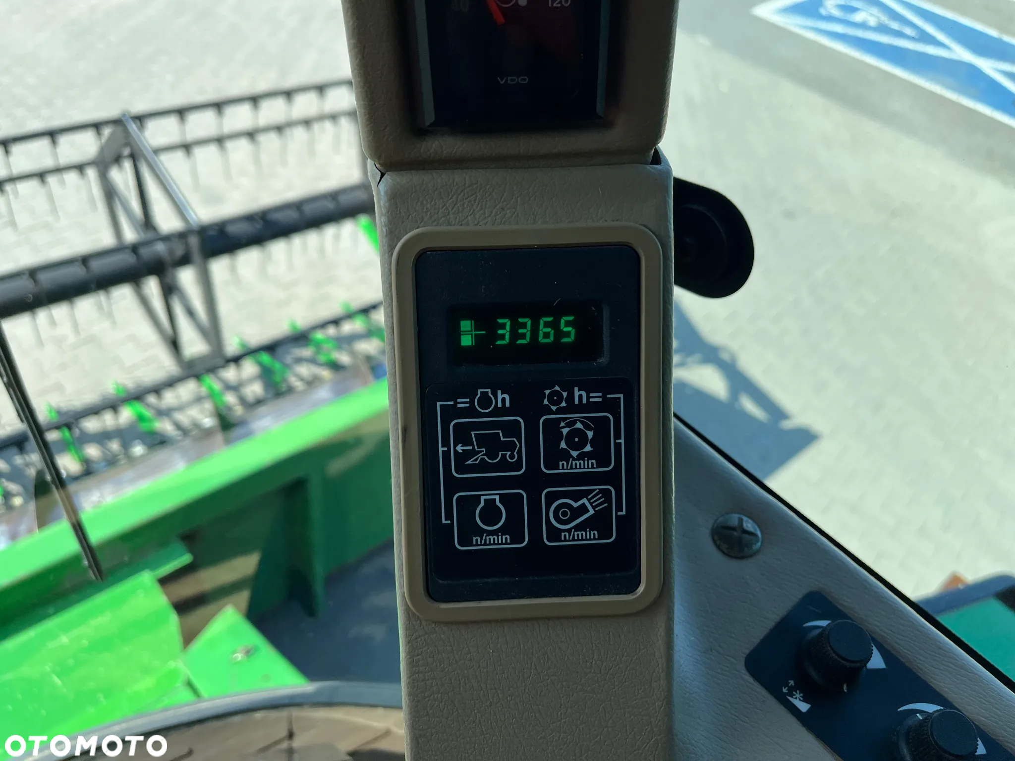 John Deere 2056 - 18