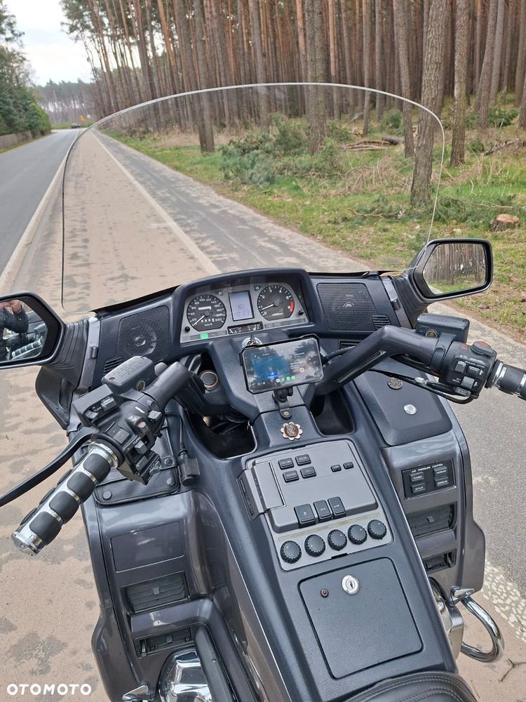 Honda GL - 11