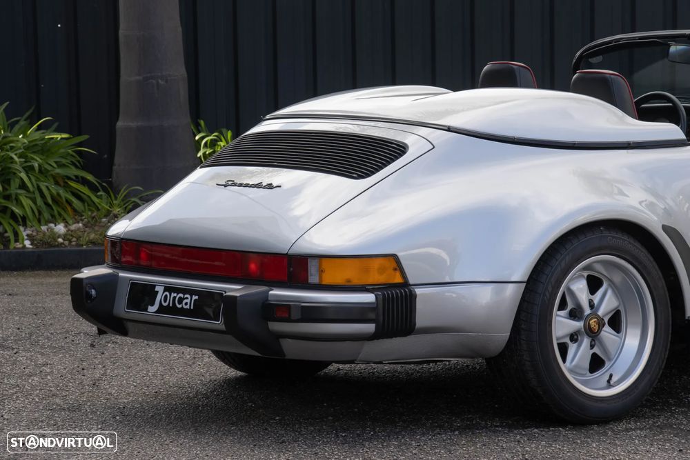 Porsche 911 Série G - 22