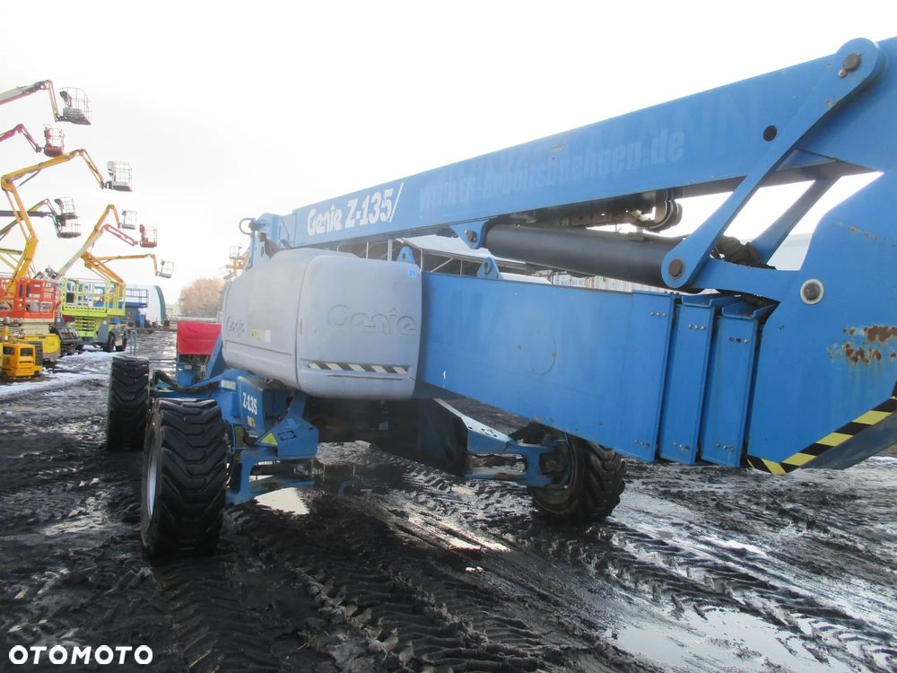 Genie Z-135 - 8