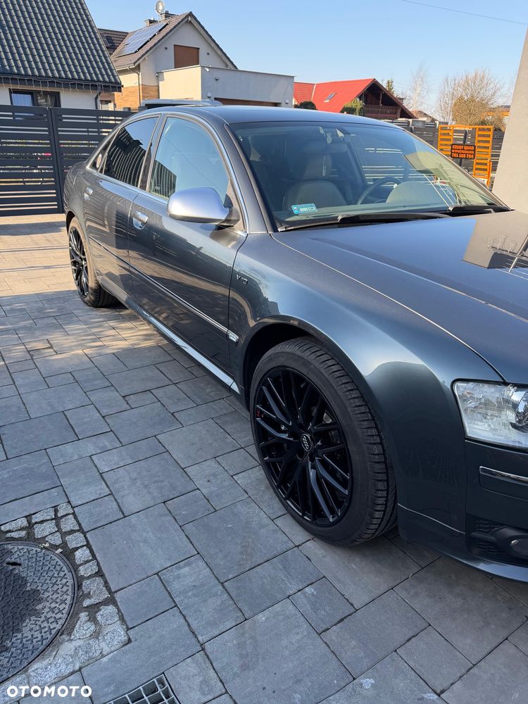 Audi S8 - 5