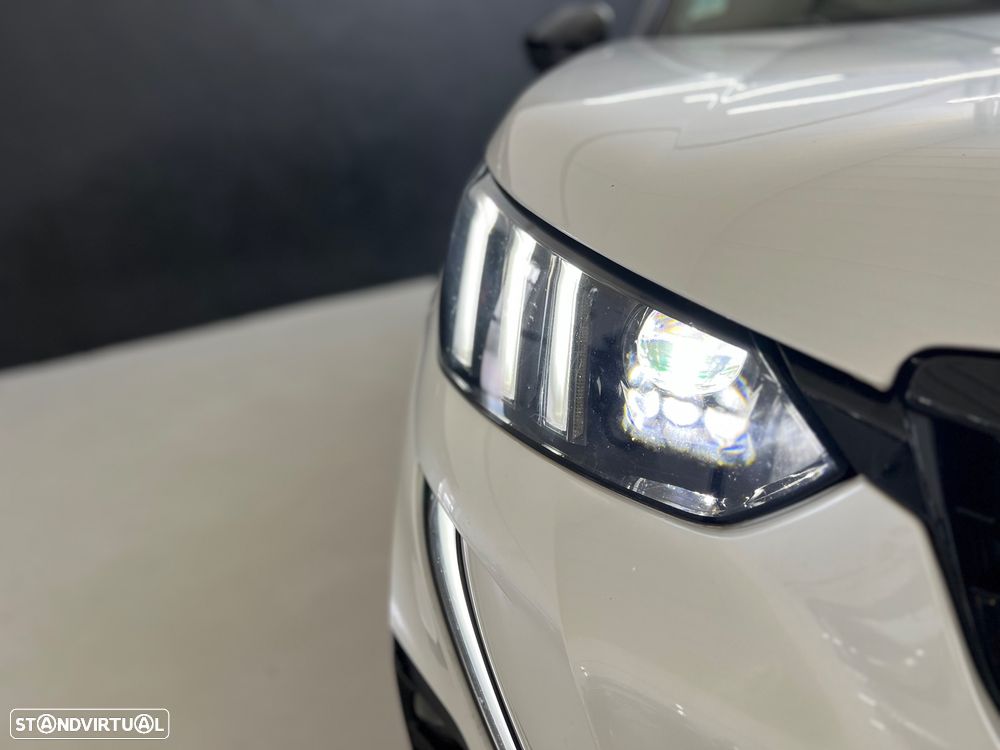 Peugeot 2008 1.2 PureTech GT Pack EAT8 - 7