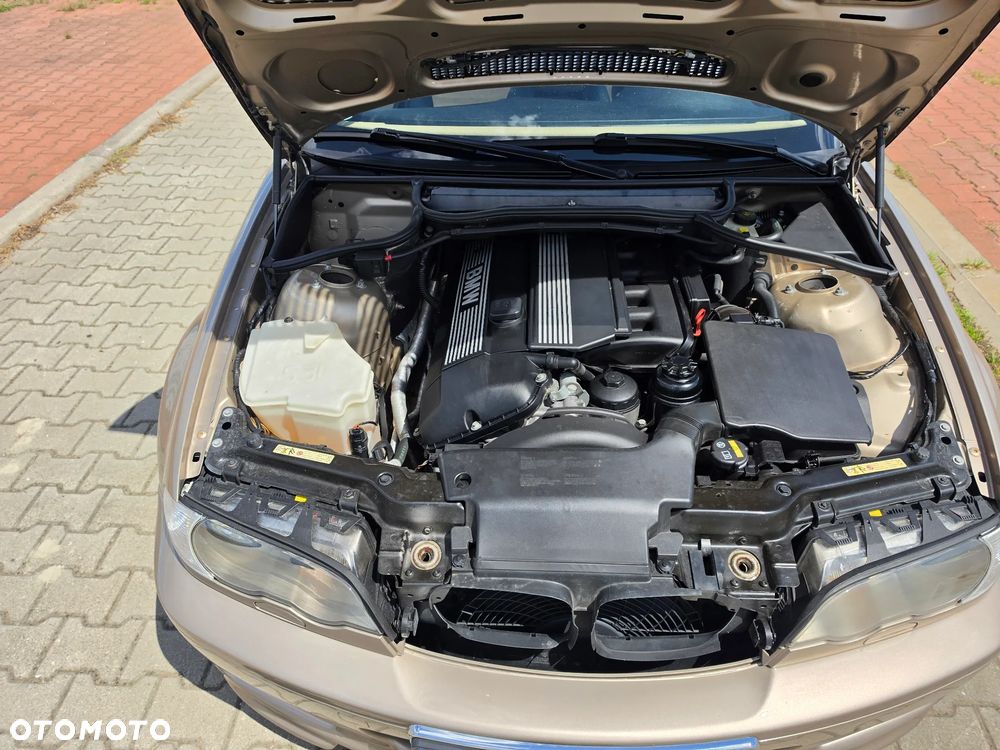 BMW Seria 3 330 Ci Edition Exclusive - 17