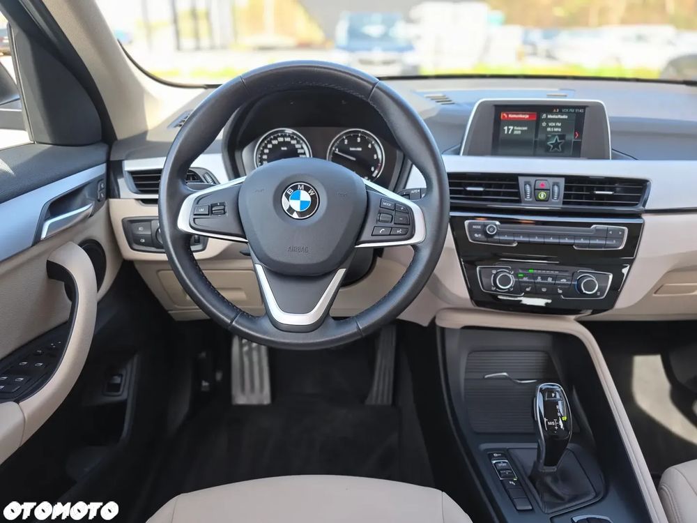 BMW X1 sDrive16d xLine - 22
