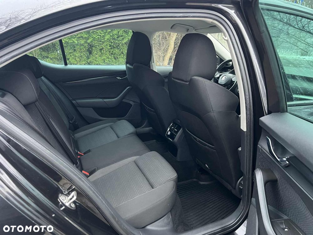 Skoda Octavia 1.5 TSI ACT Style - 8