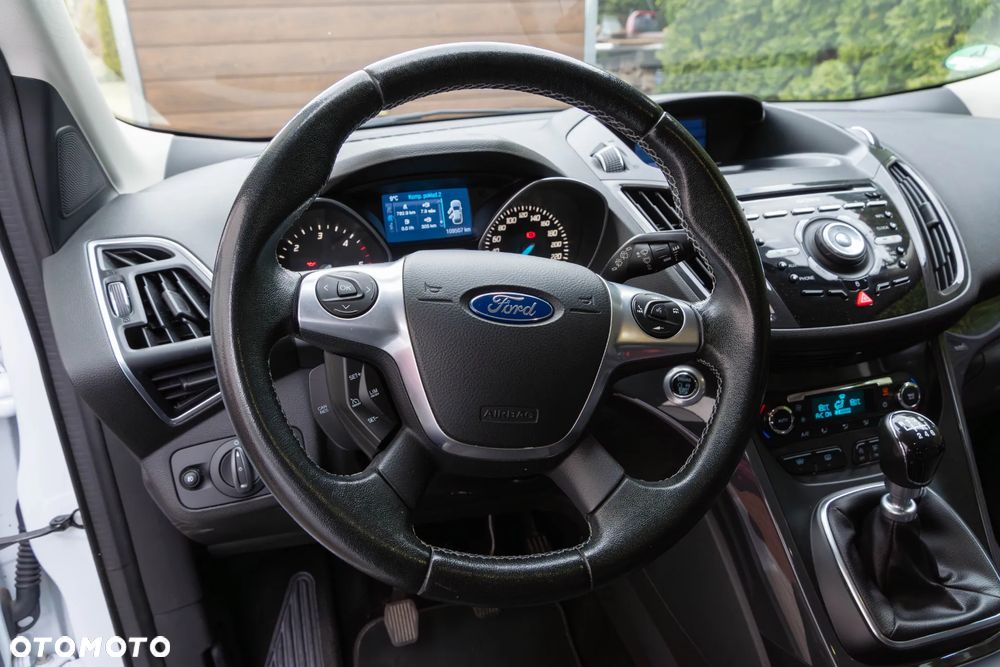 Ford Kuga 2.0 TDCi FWD Titanium Plus - 9