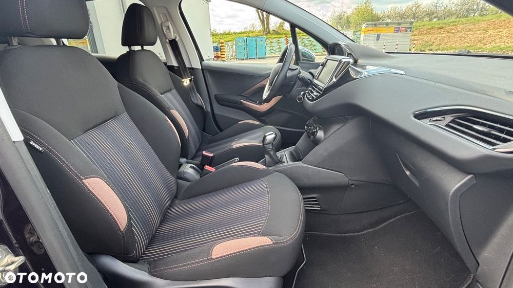 Peugeot 208 1.2 VTi Style - 6