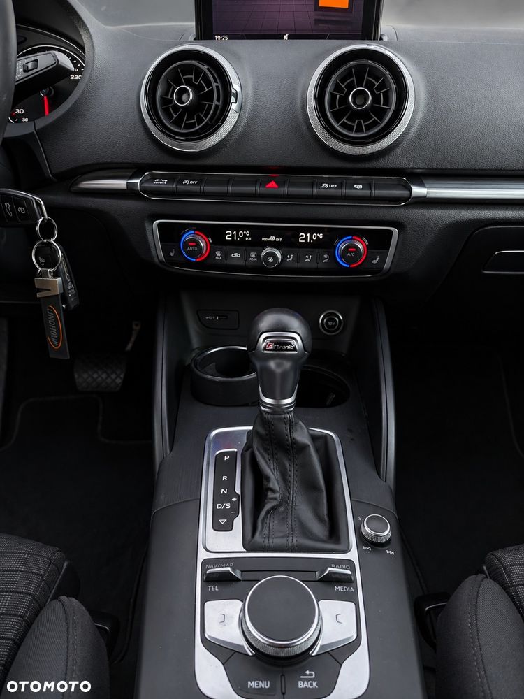 Audi A3 Sportback 2.0 TDI Sport S tronic - 13