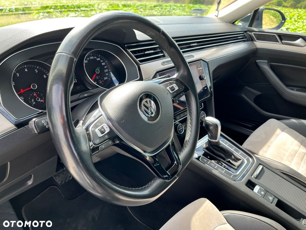Volkswagen Passat 1.5 TSI EVO Highline DSG - 17