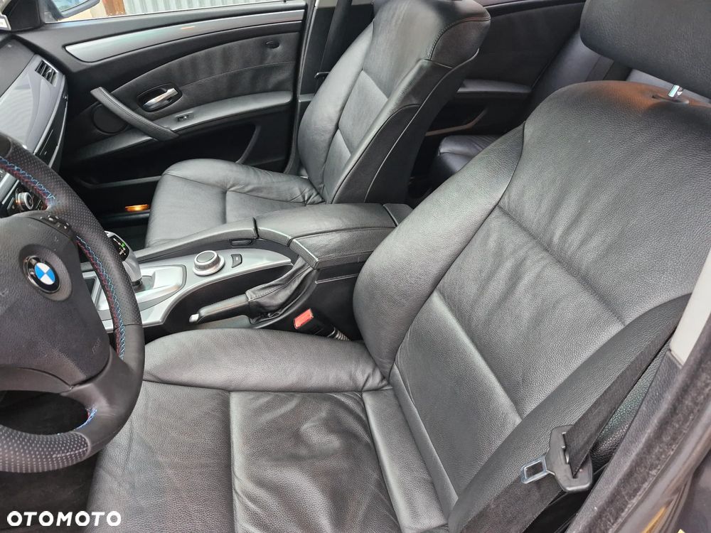 BMW Seria 5 520d - 34
