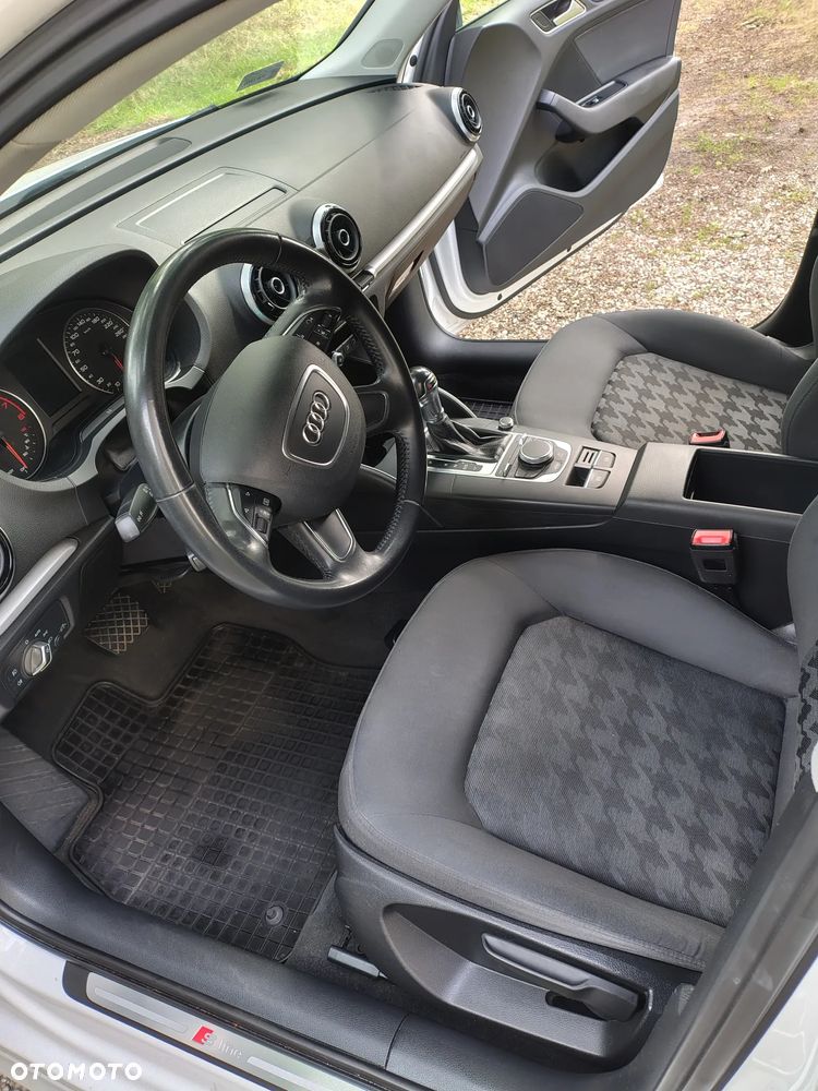 Audi A3 Sportback - 10