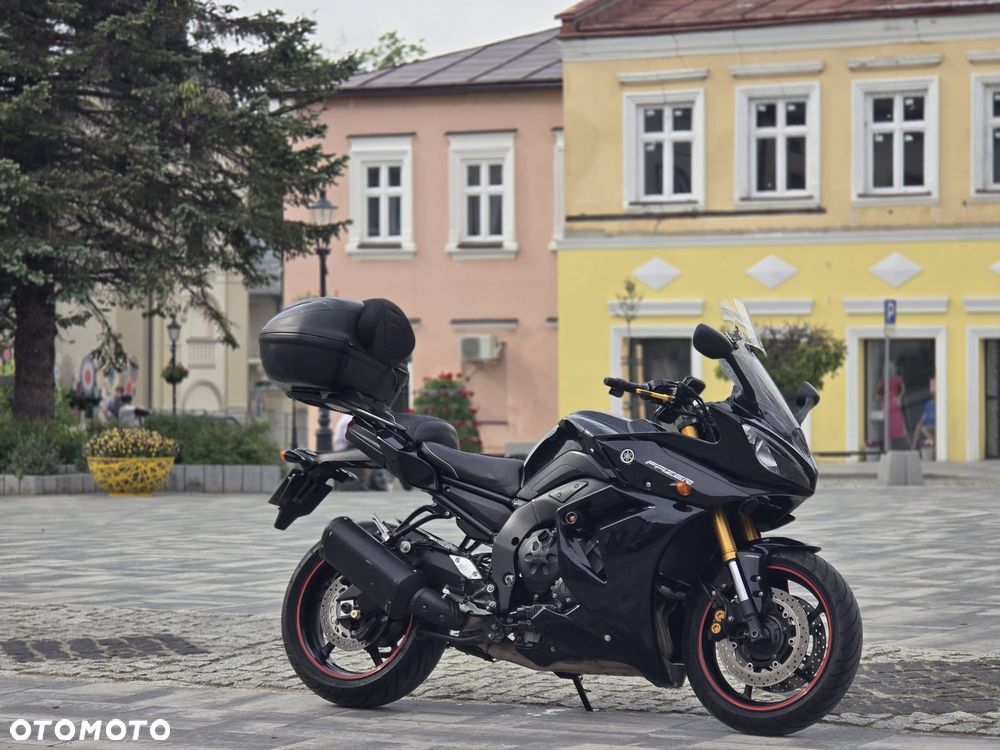 Yamaha FZ8 - 3