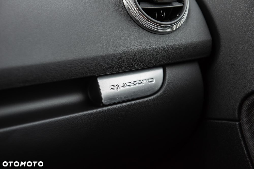 Audi A3 Sportback 2.0 TDI DPF quattro Ambition - 22