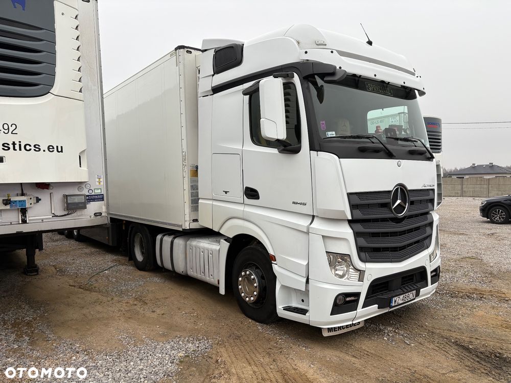 Mercedes-Benz Actros - 3
