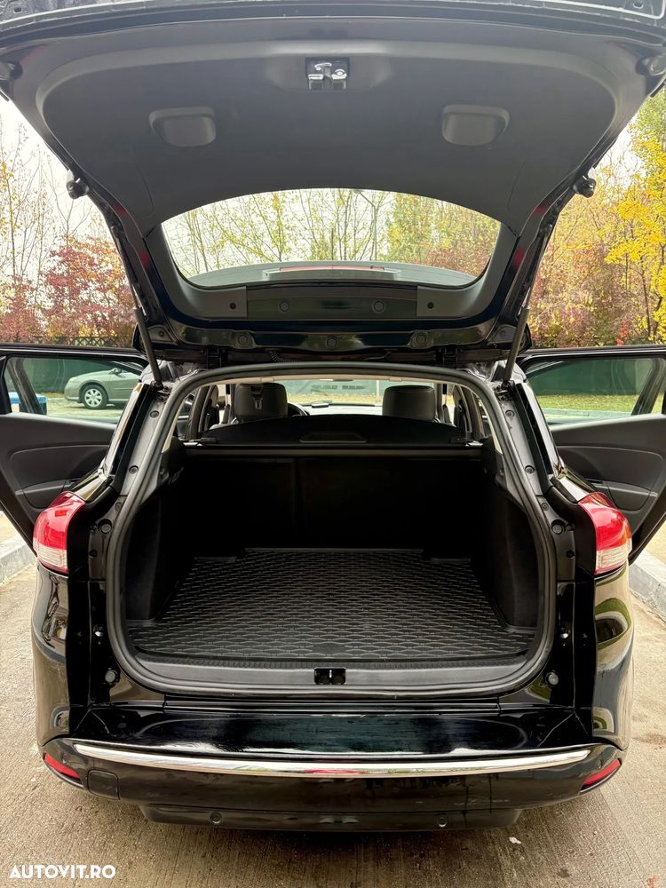 Renault Clio - 12