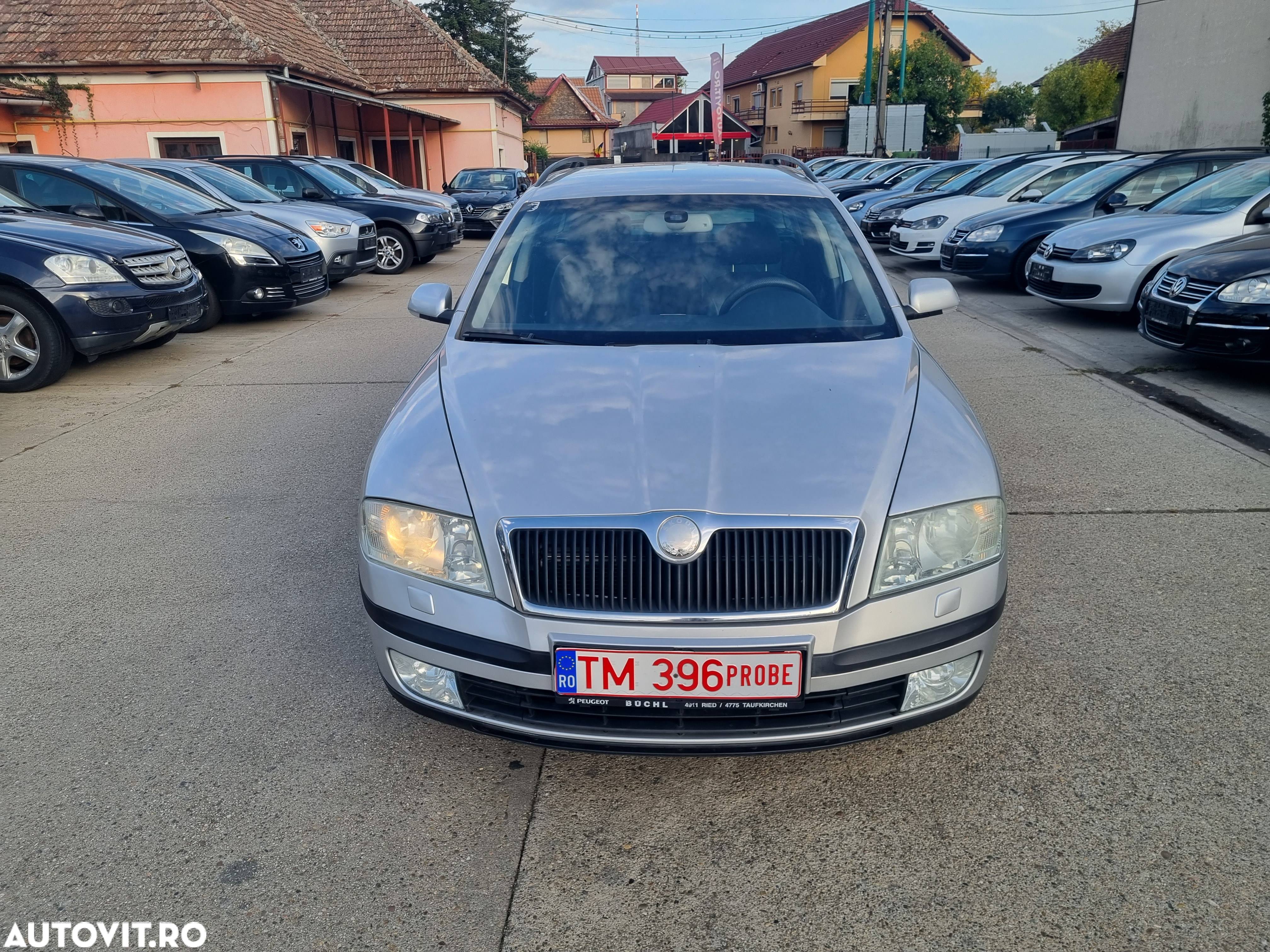 Skoda Octavia Combi 1.9TDI Elegance Aut - 2
