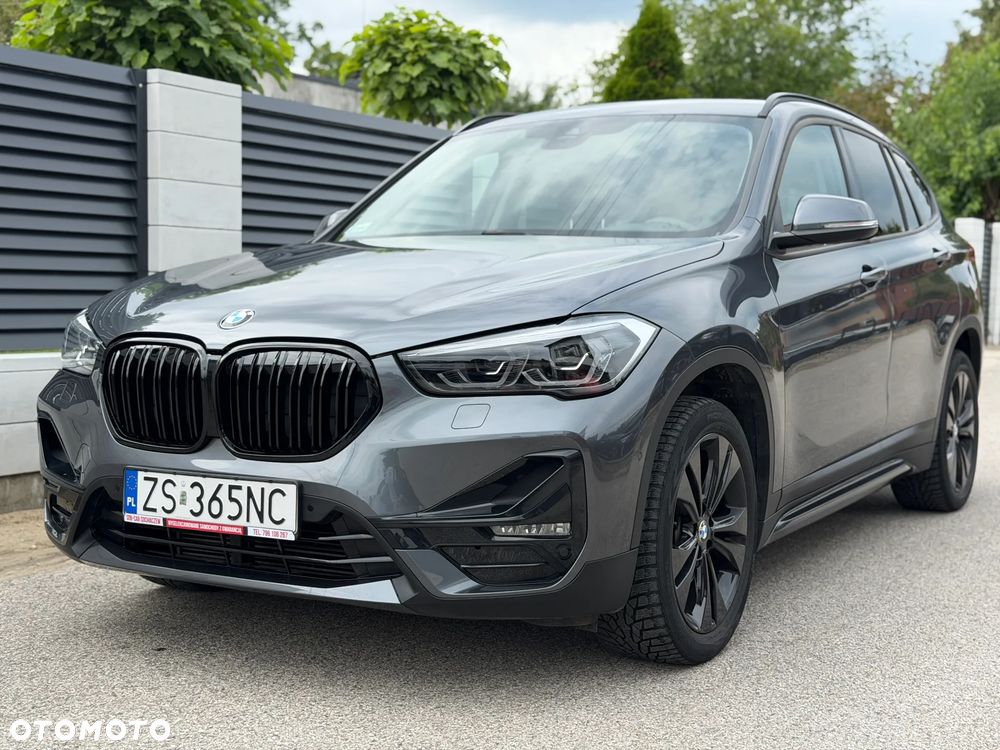 BMW X1 sDrive18i Sport Line - 1