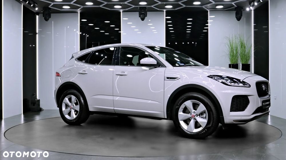 Jaguar E-Pace 2.0 i4P AWD R-Dynamic S - 12